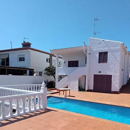 Casa de Férias Casa Independiente Con Piscina A 2 Km. De La Playa Segur de Calafell