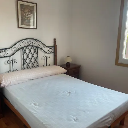 Casa de Férias Casa Independiente Con Piscina A 2 Km. De La Playa