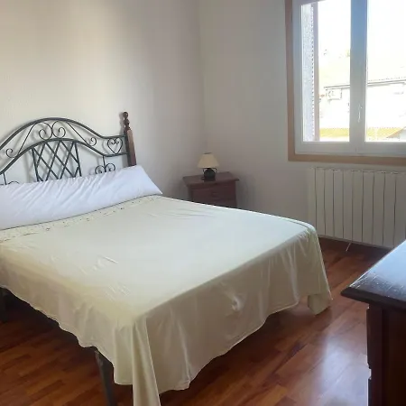 Casa Independiente Con Piscina A 2 Km. De La Playa
